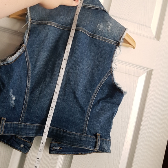 Guess Crop Denim Vest with Patches - Picture 11 of 11